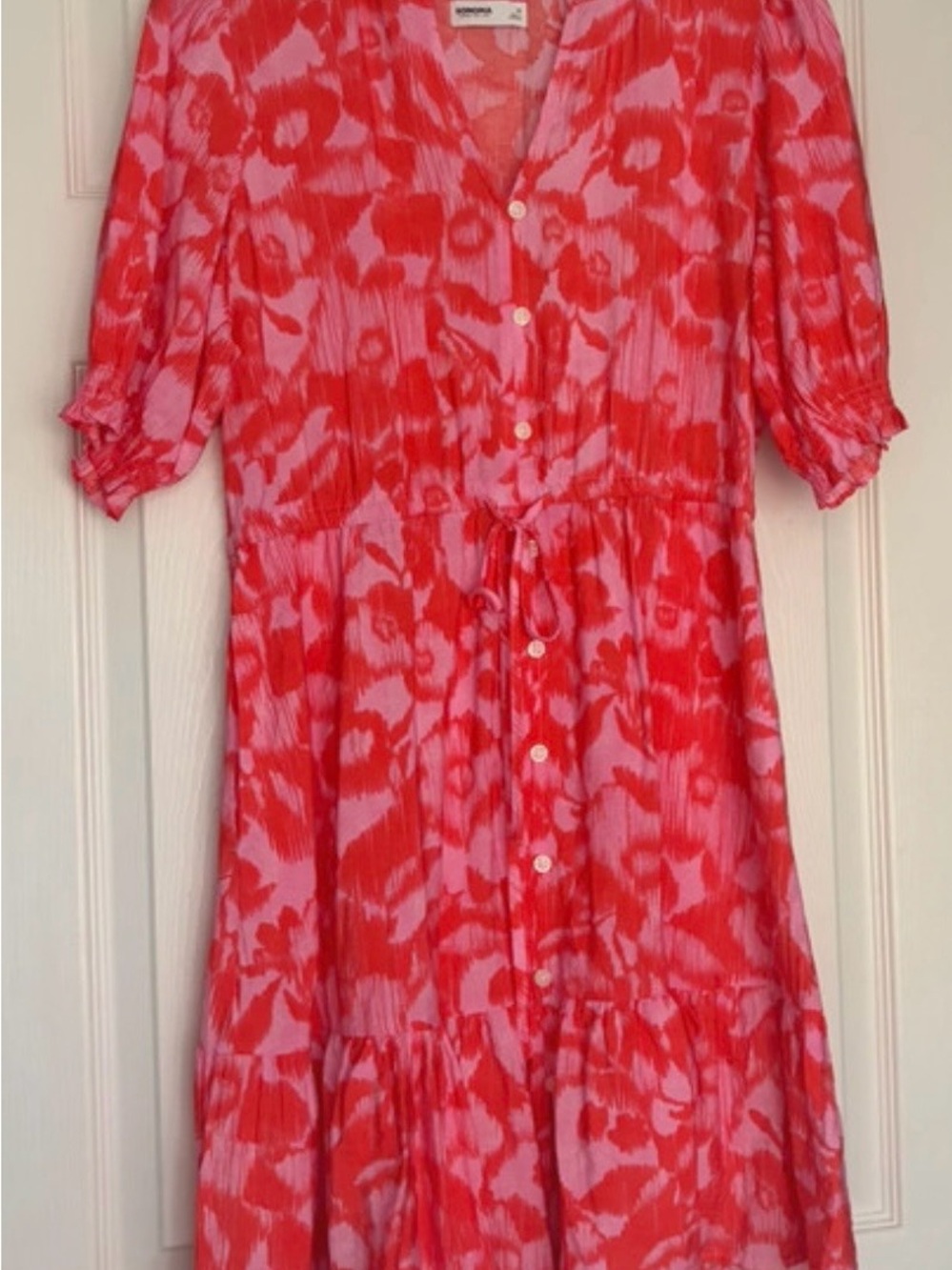 Sonoma beautiful ladies Pink & Red Floral Button-Front dress